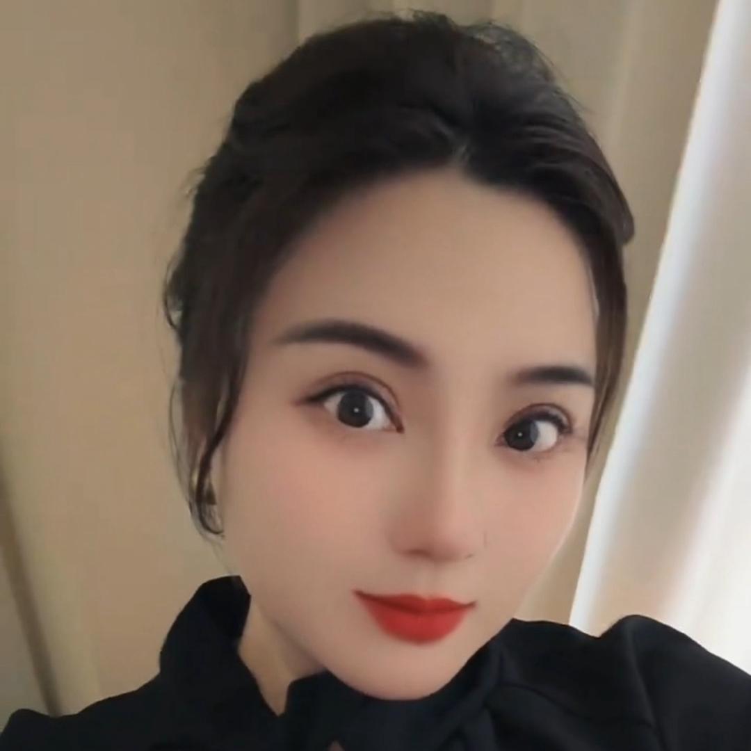 怀素（订做哈尼族服装）拒绝连赞