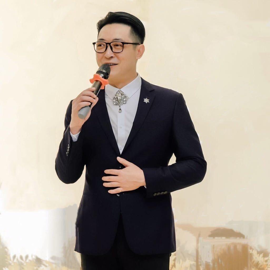 探吃阿毅
