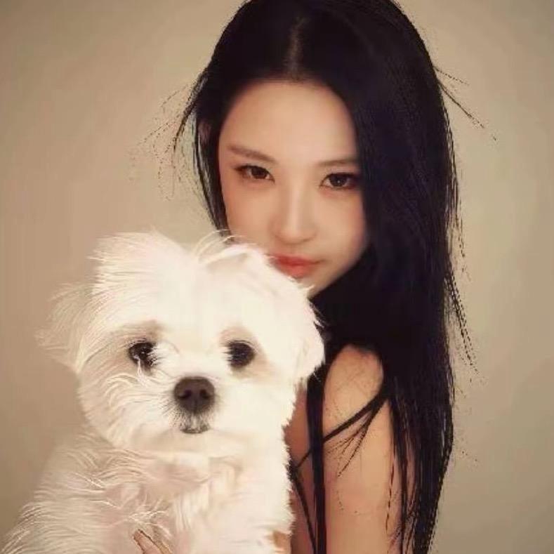 单眼皮的小绿茶