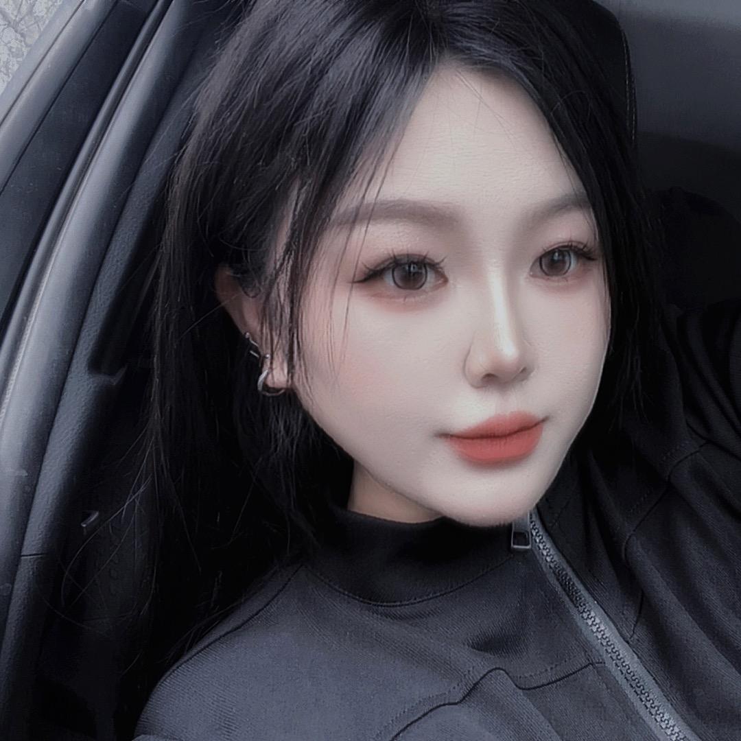 —M（婚礼跟妆师）