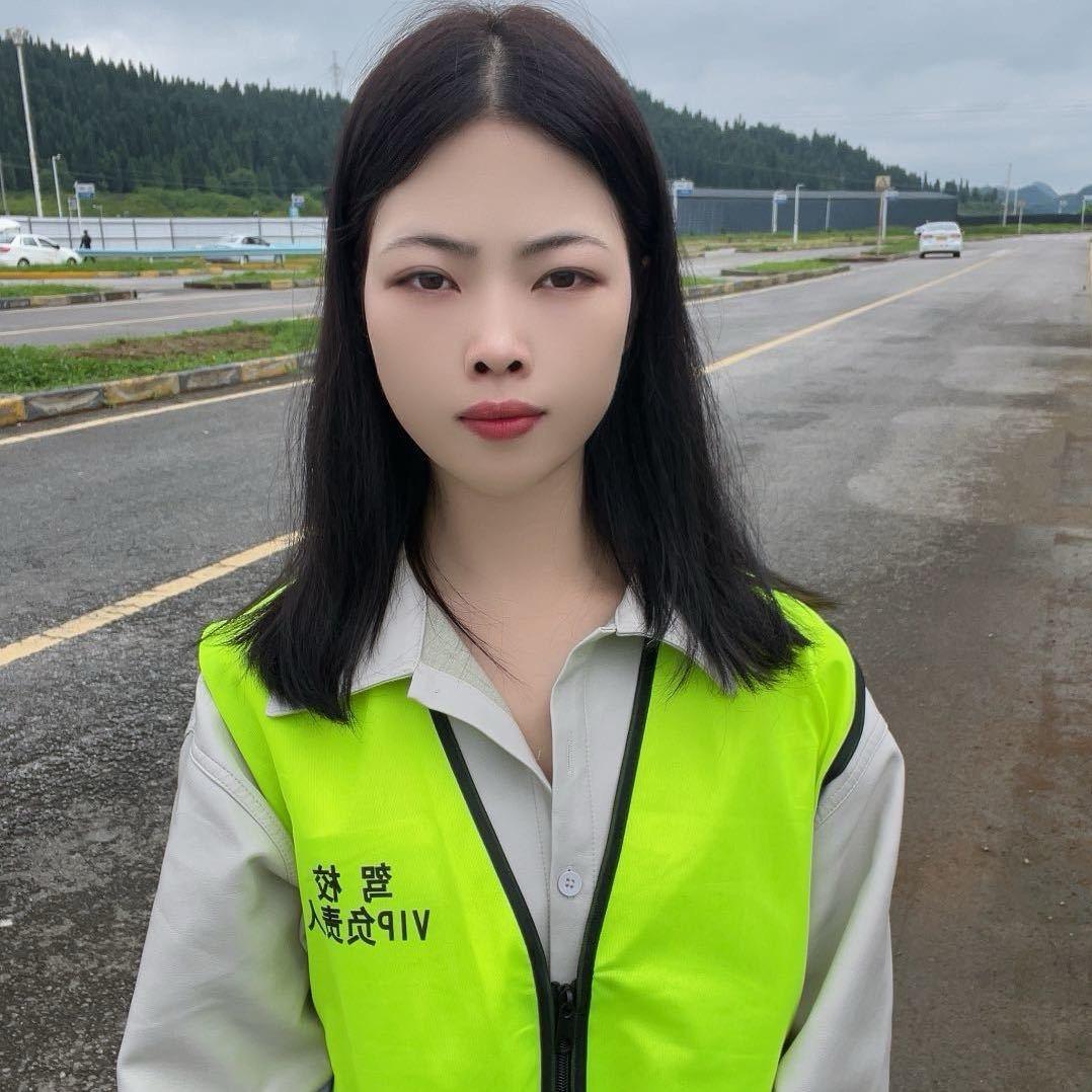 VIP驾考负责人梁老师