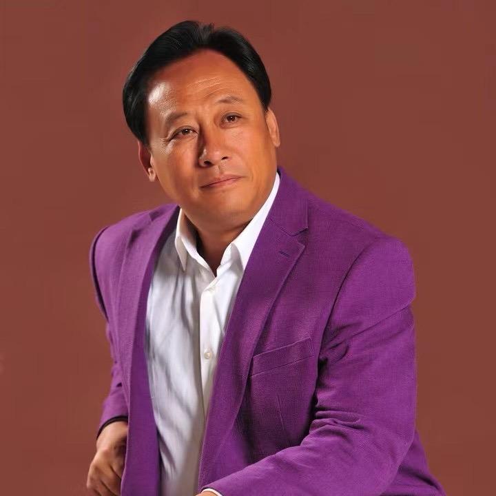 杨凡