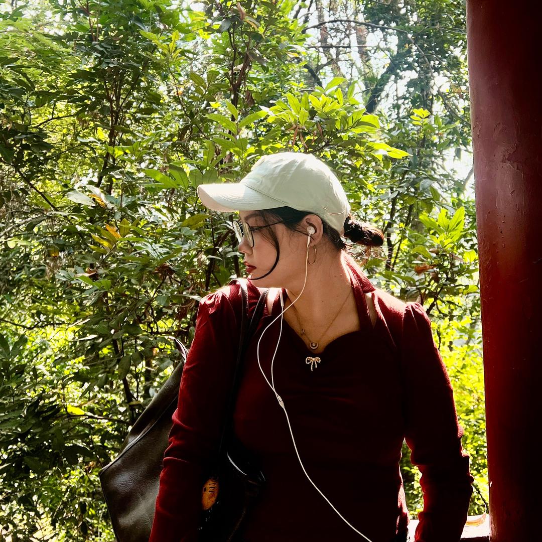 这里是小郑