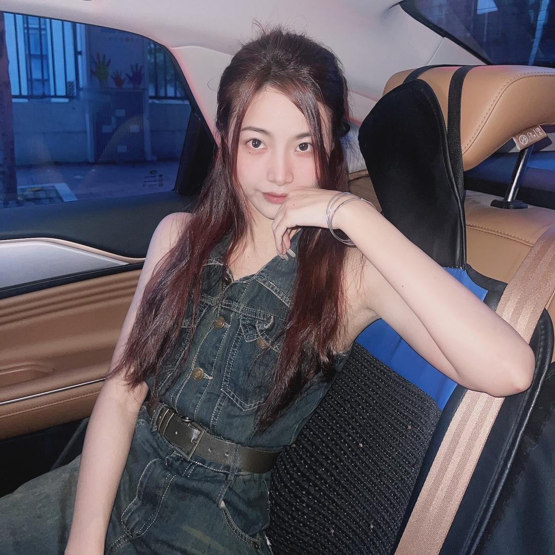 是小妞ya
