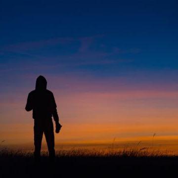 终是少年白了头💦