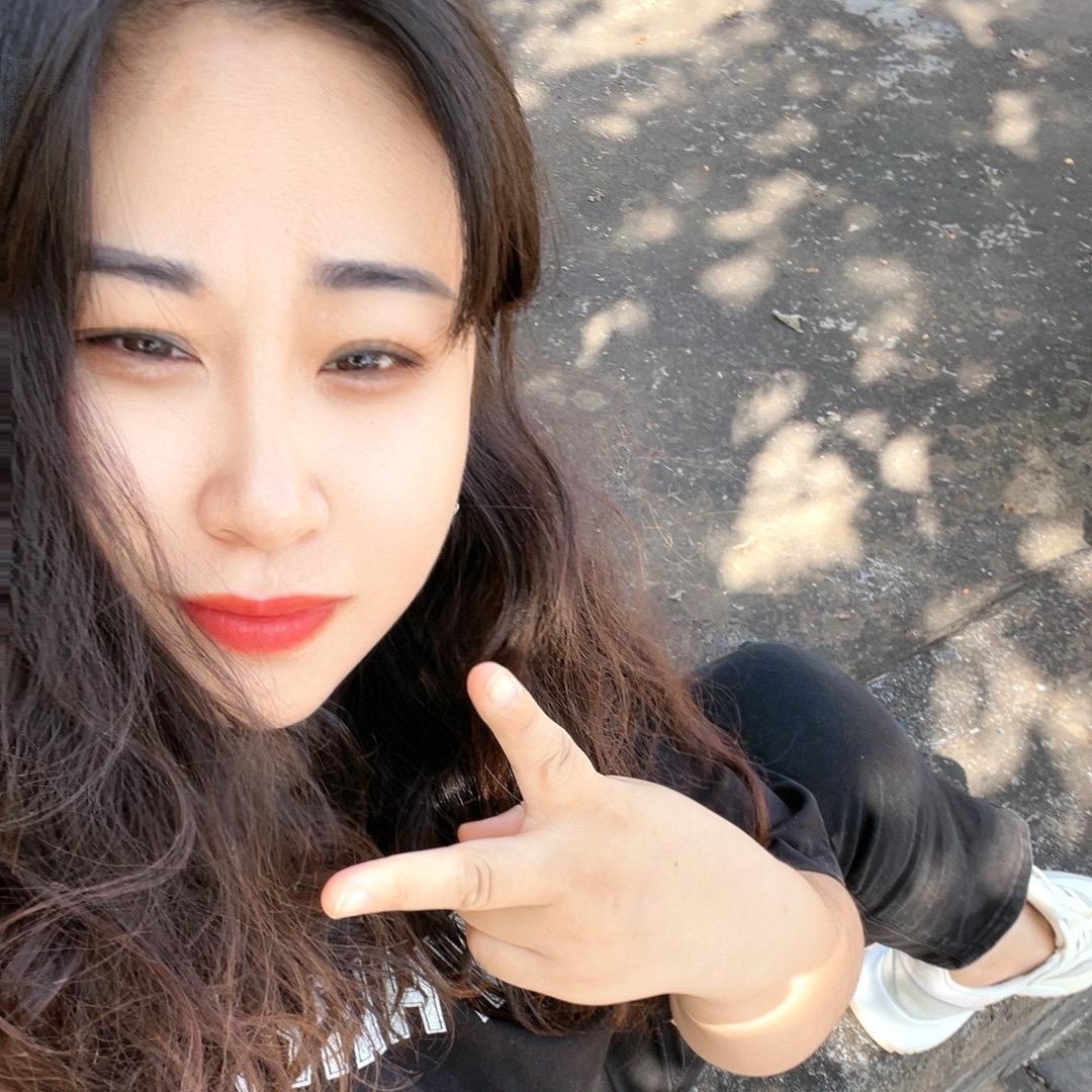 m80后的小姐姐