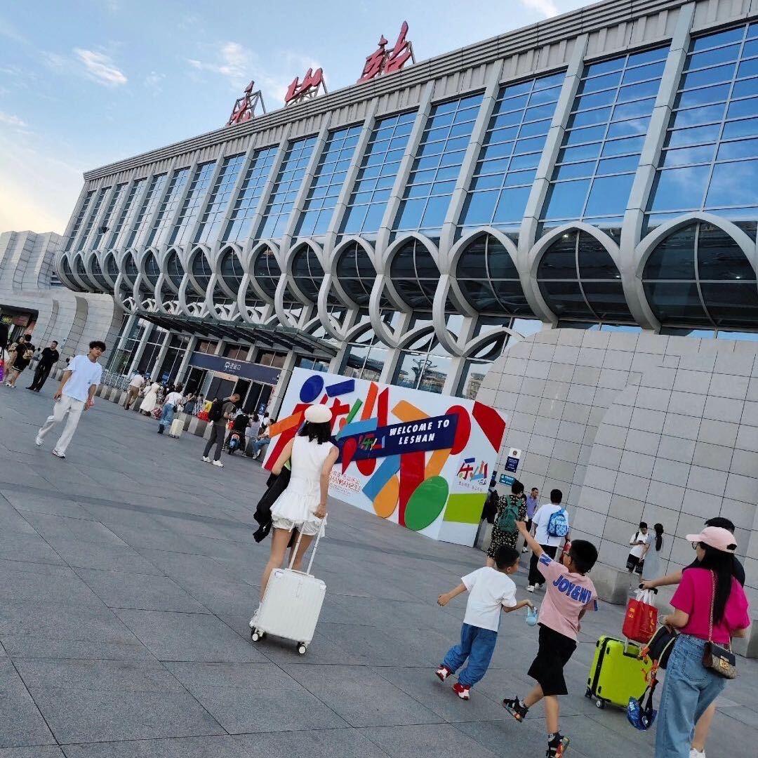 我喜欢看女人的内衣