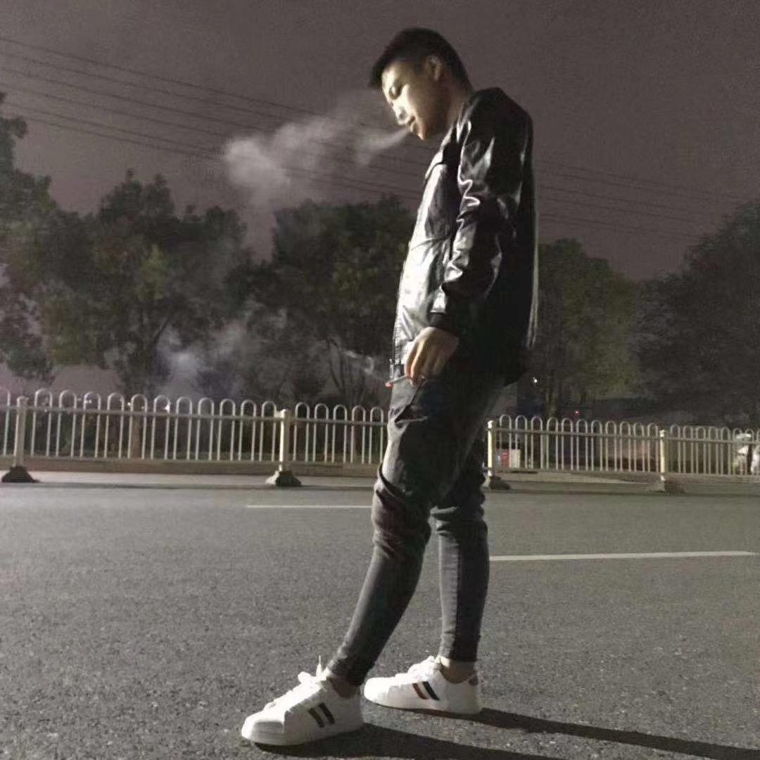 卑微小刘
