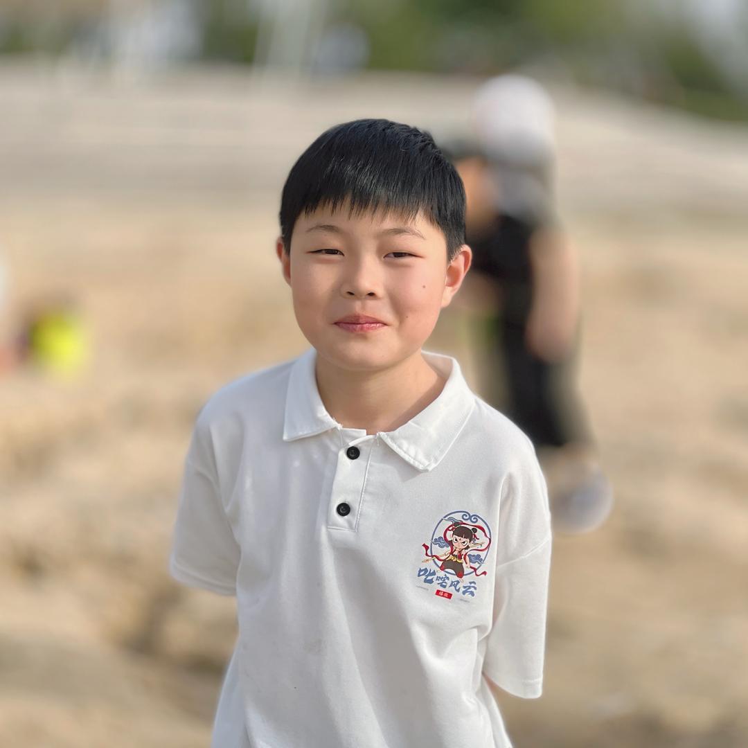 艺嘉同学