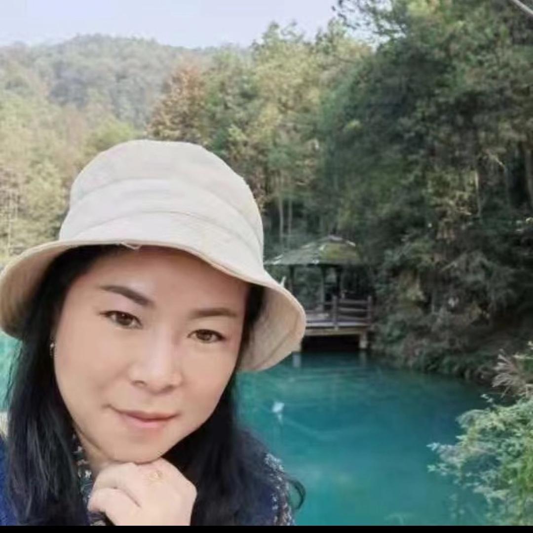 四季美微胖休闲女装