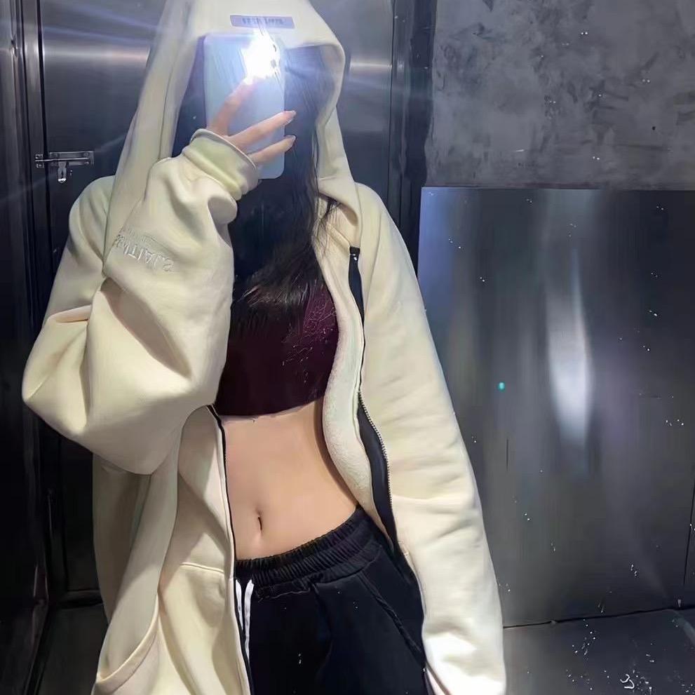 𝙄𝙞𝙞𝙤𝙫𝙚𝟳𝟳