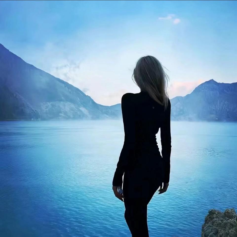 李诗文