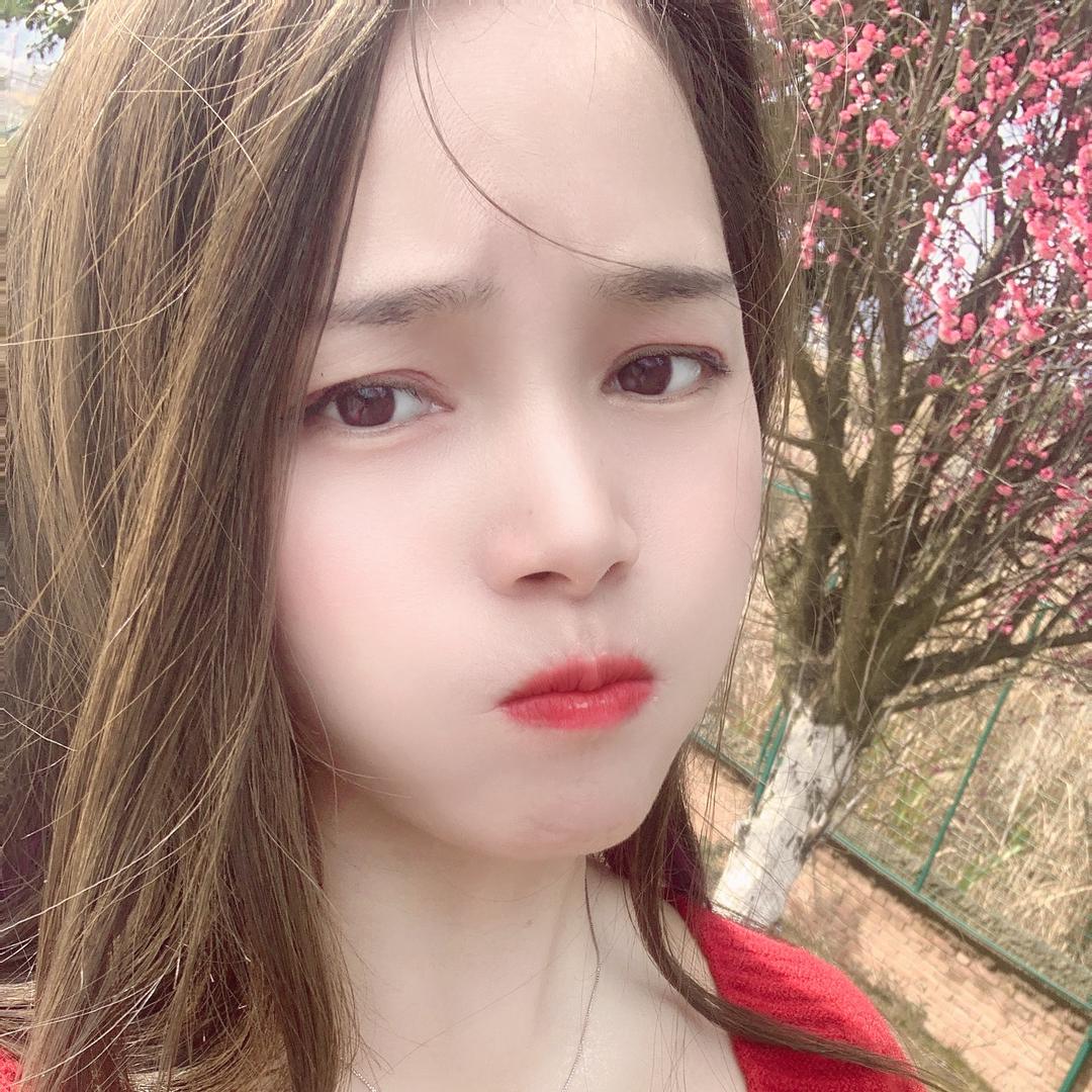 盈盈