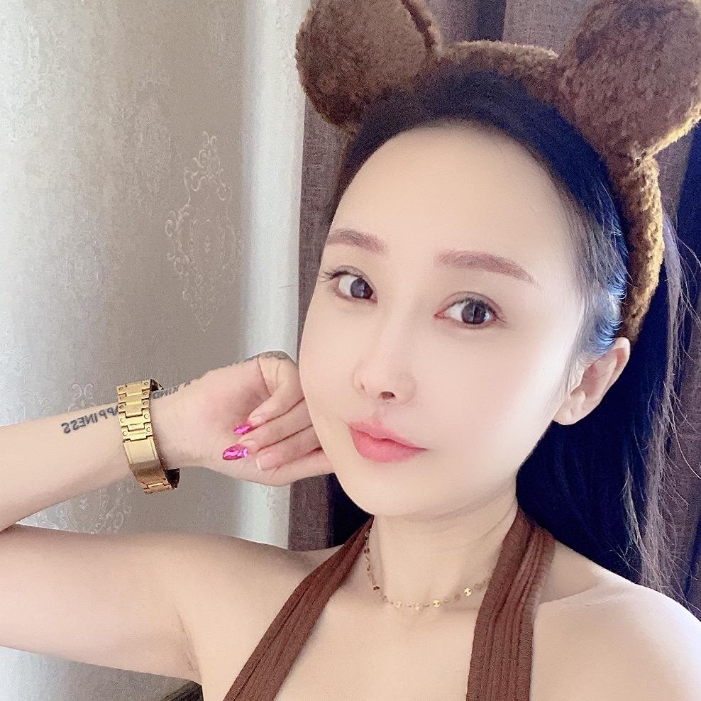 娜娜爱抖抖