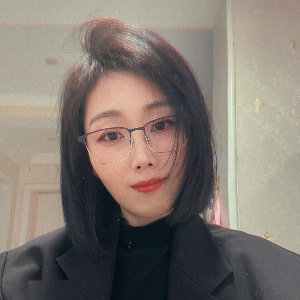 在杭州开婚纱店的欣欣