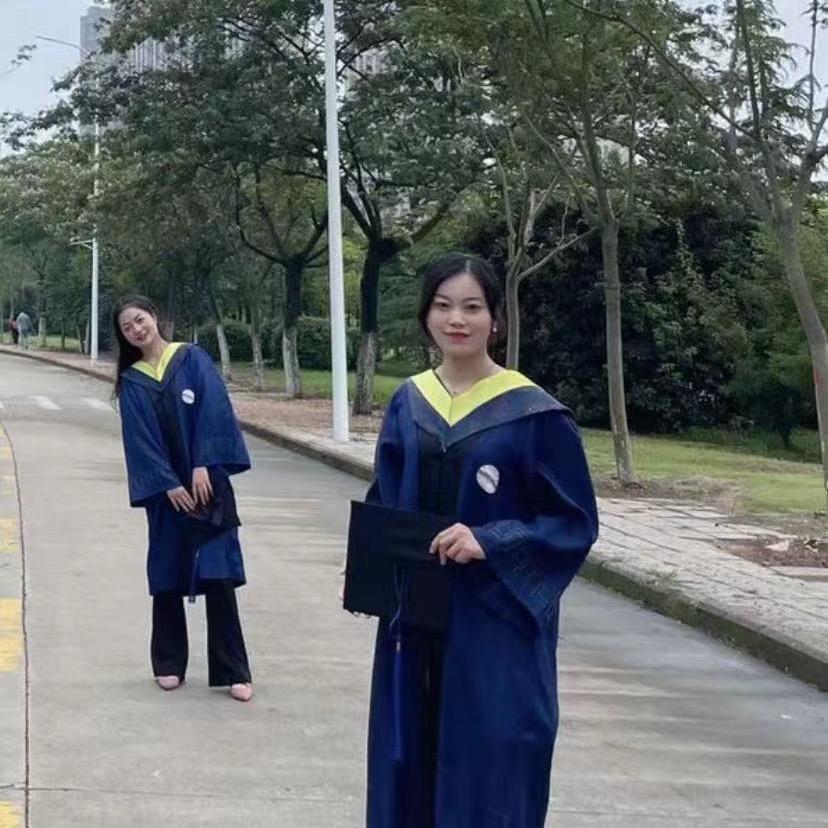 圆脸食品女硕士