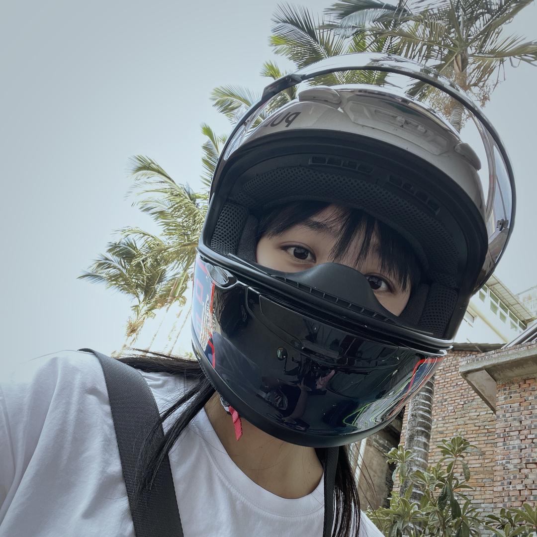 小阿呆🌻