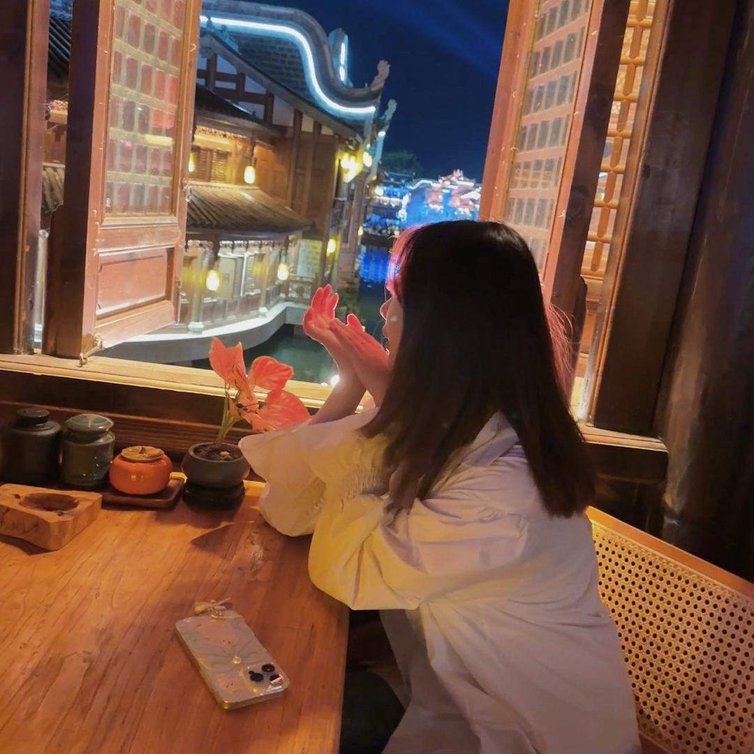 帅婷.