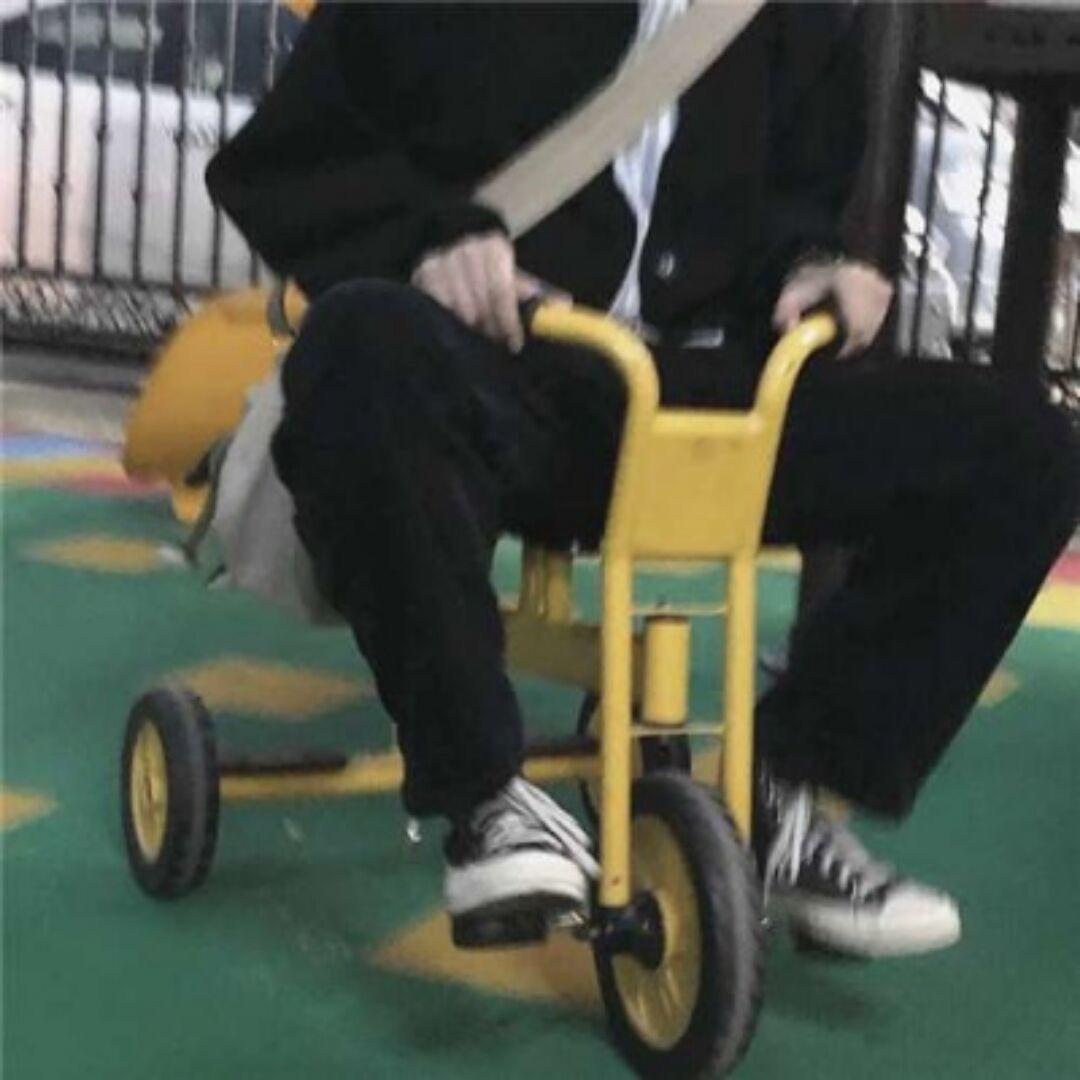 E🍊