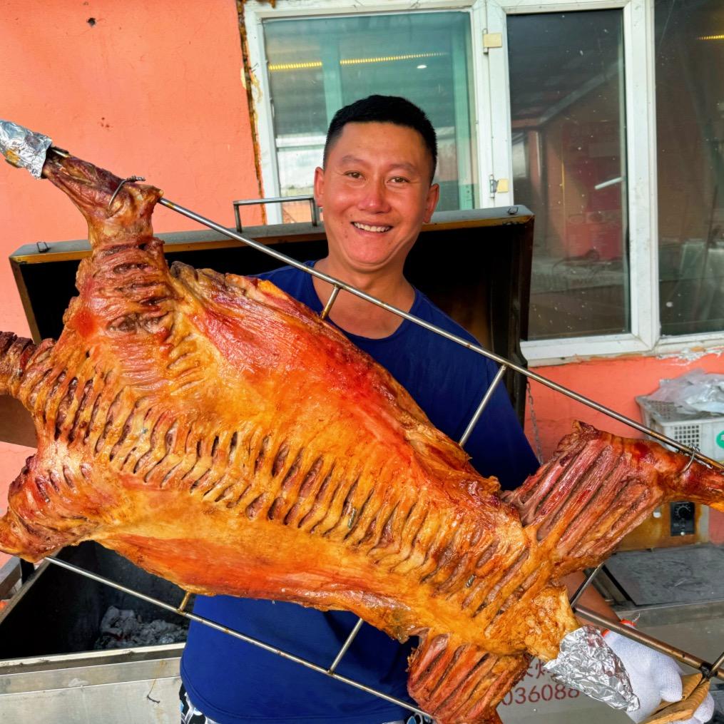 鑫升淼烤全羊 朵拉