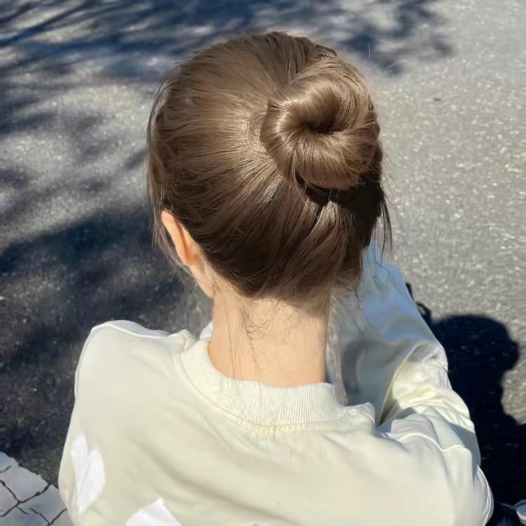 马到成龚女士