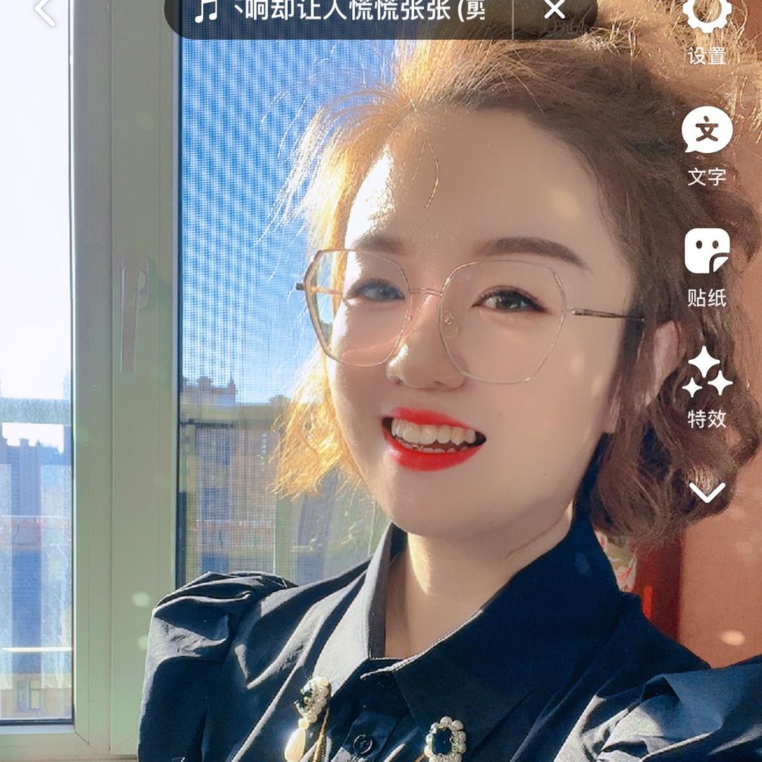 寿光市淡彩服装鞋帽