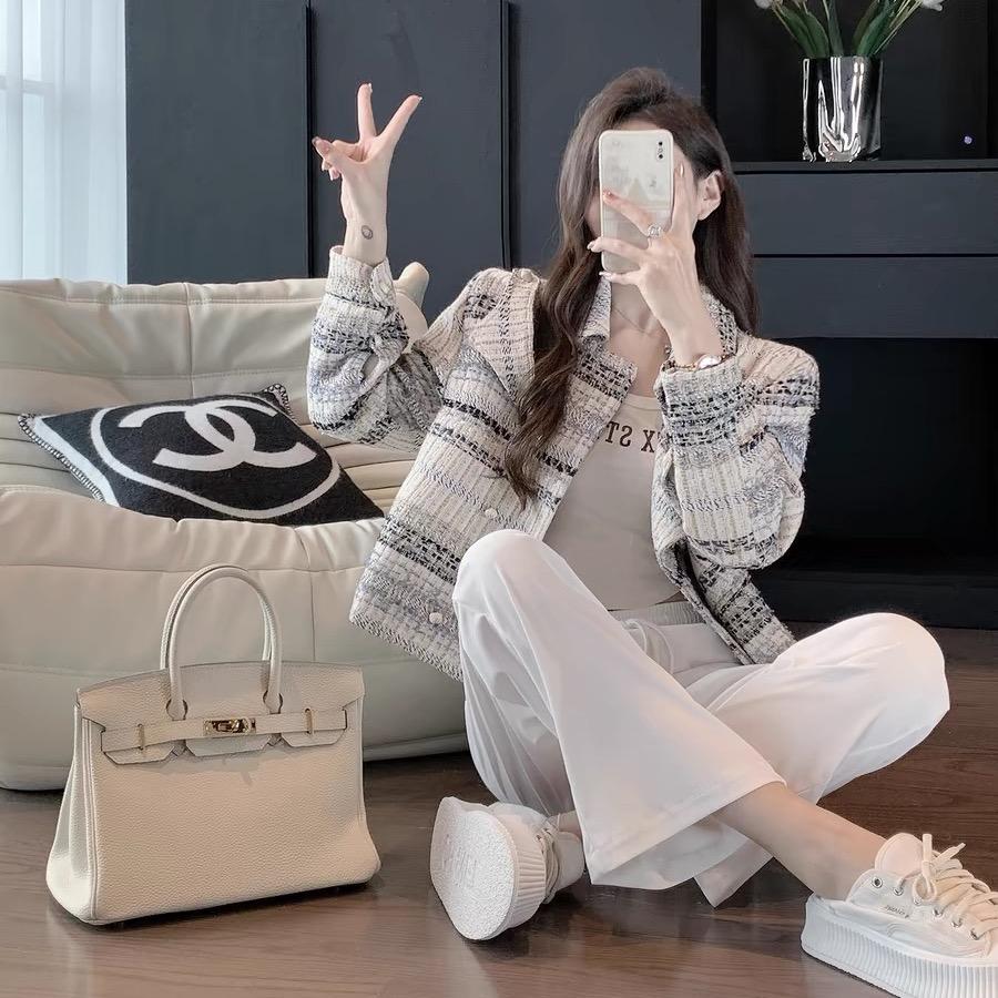 龙威车行-解决购车难题