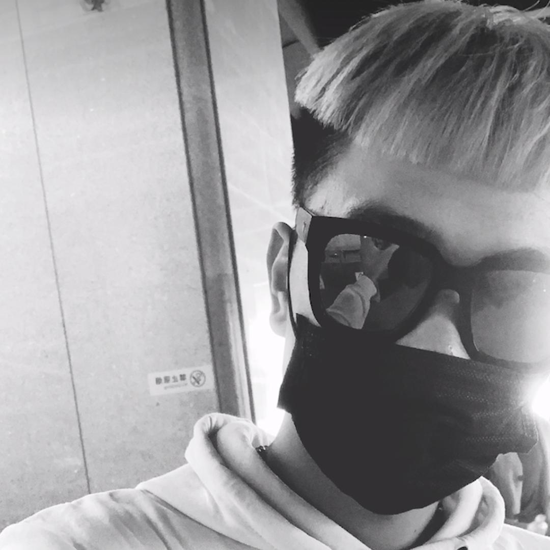 李怀.  K🚬