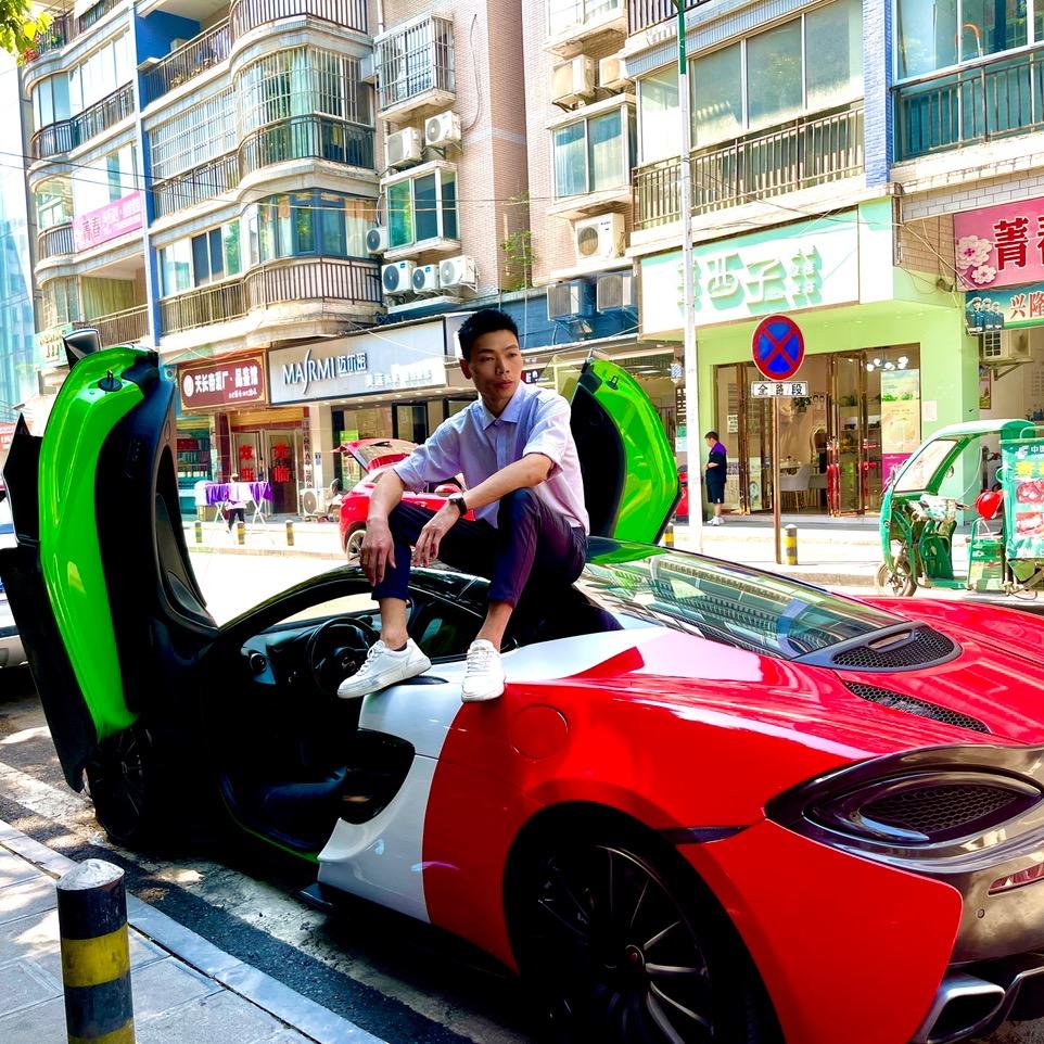 仁怀信马豪车租赁国贸店(马金涛)