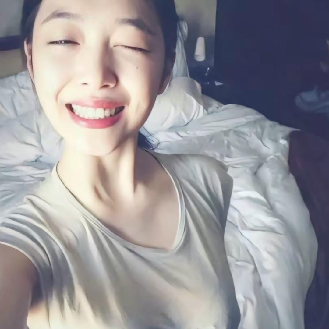 小满Aishah_