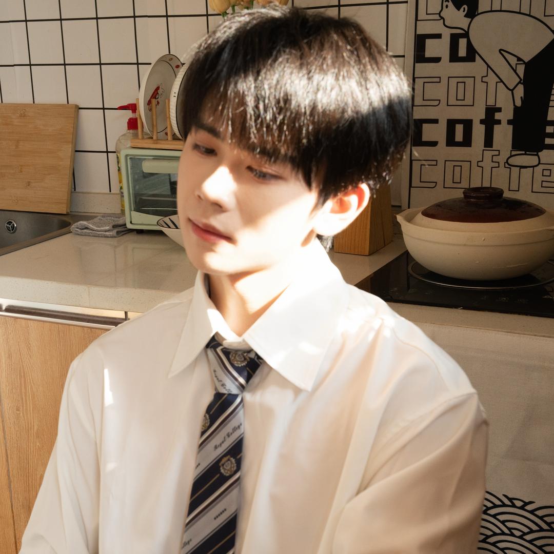 兔八歌🐰
