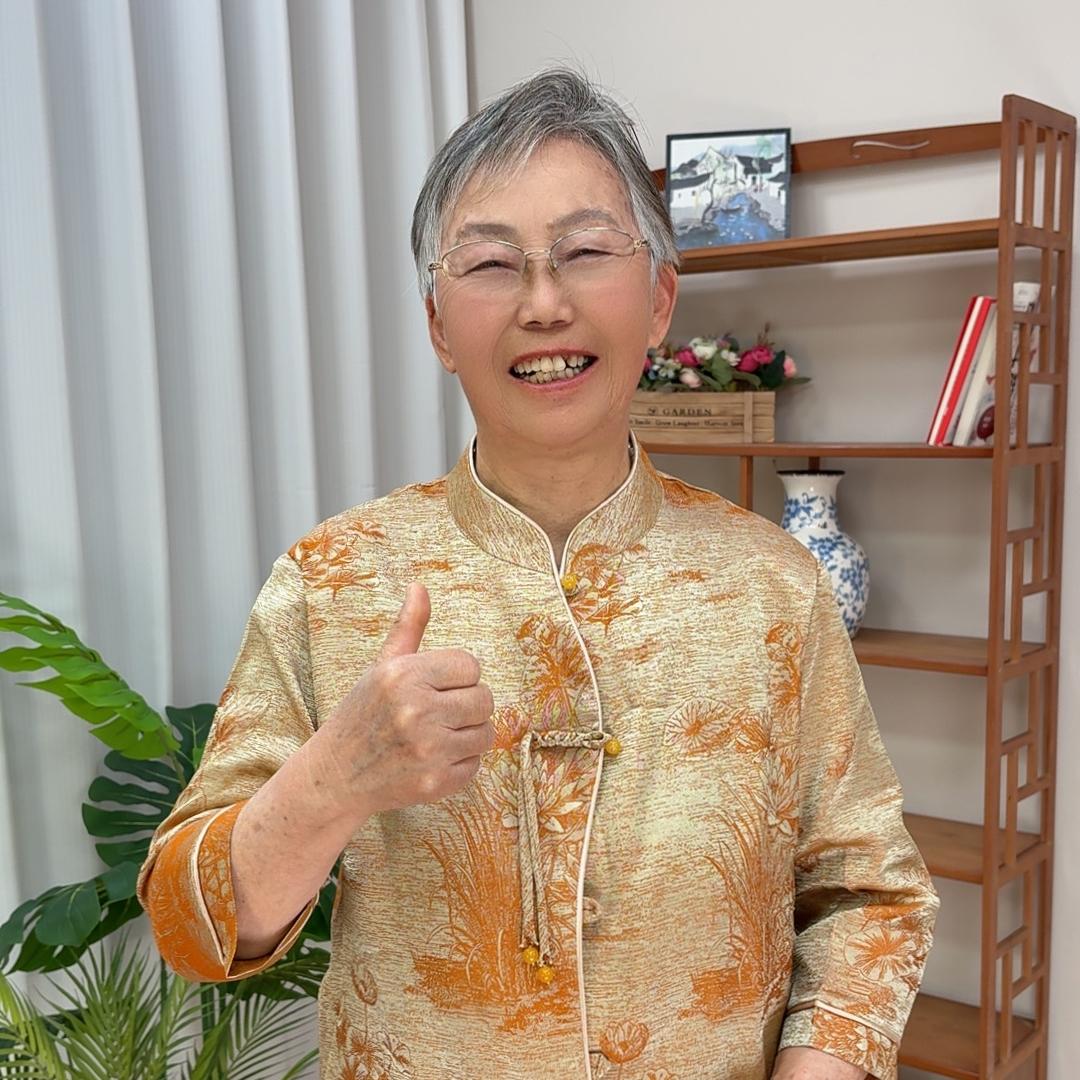 雅韵夫人奶奶装