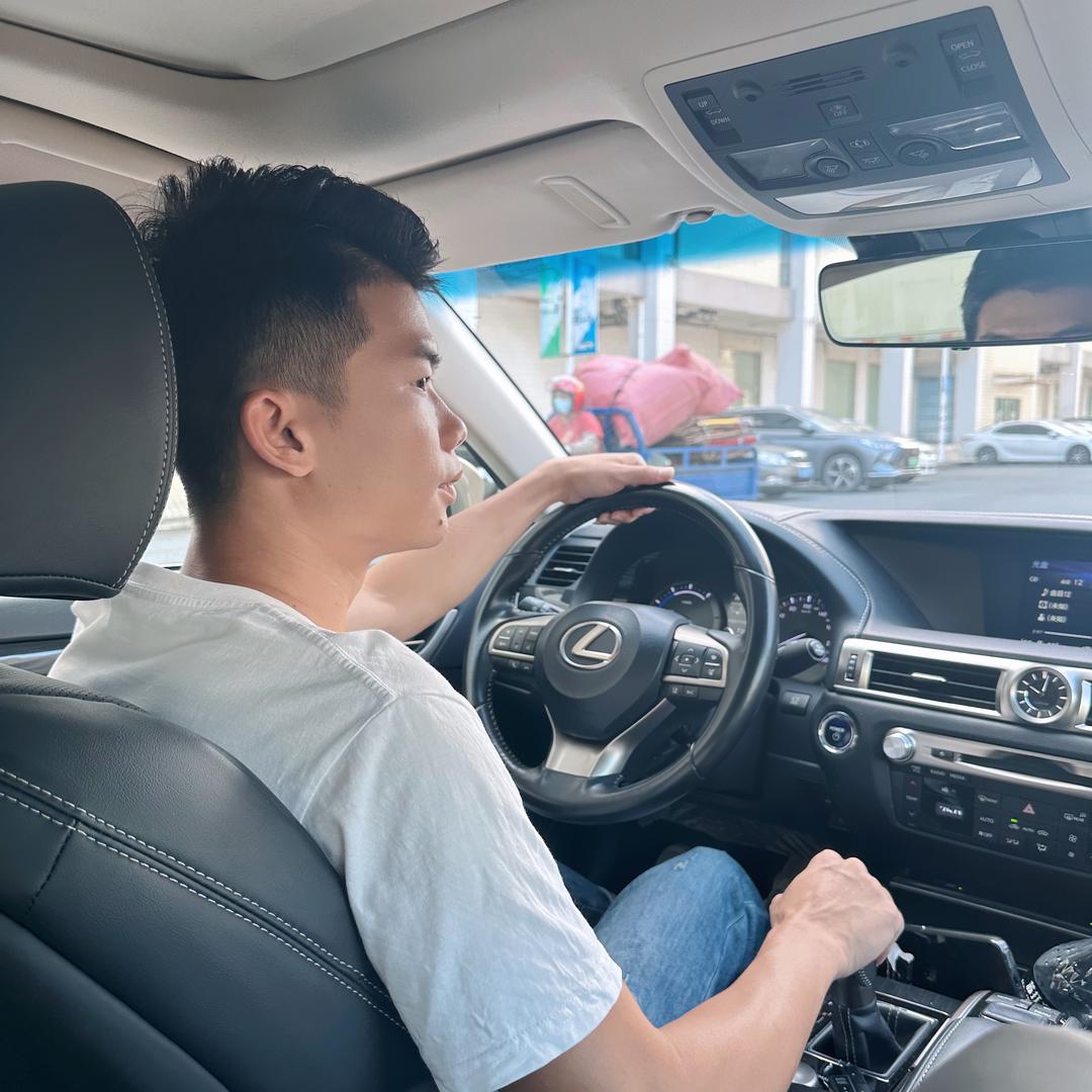 荣锵名车-荣少