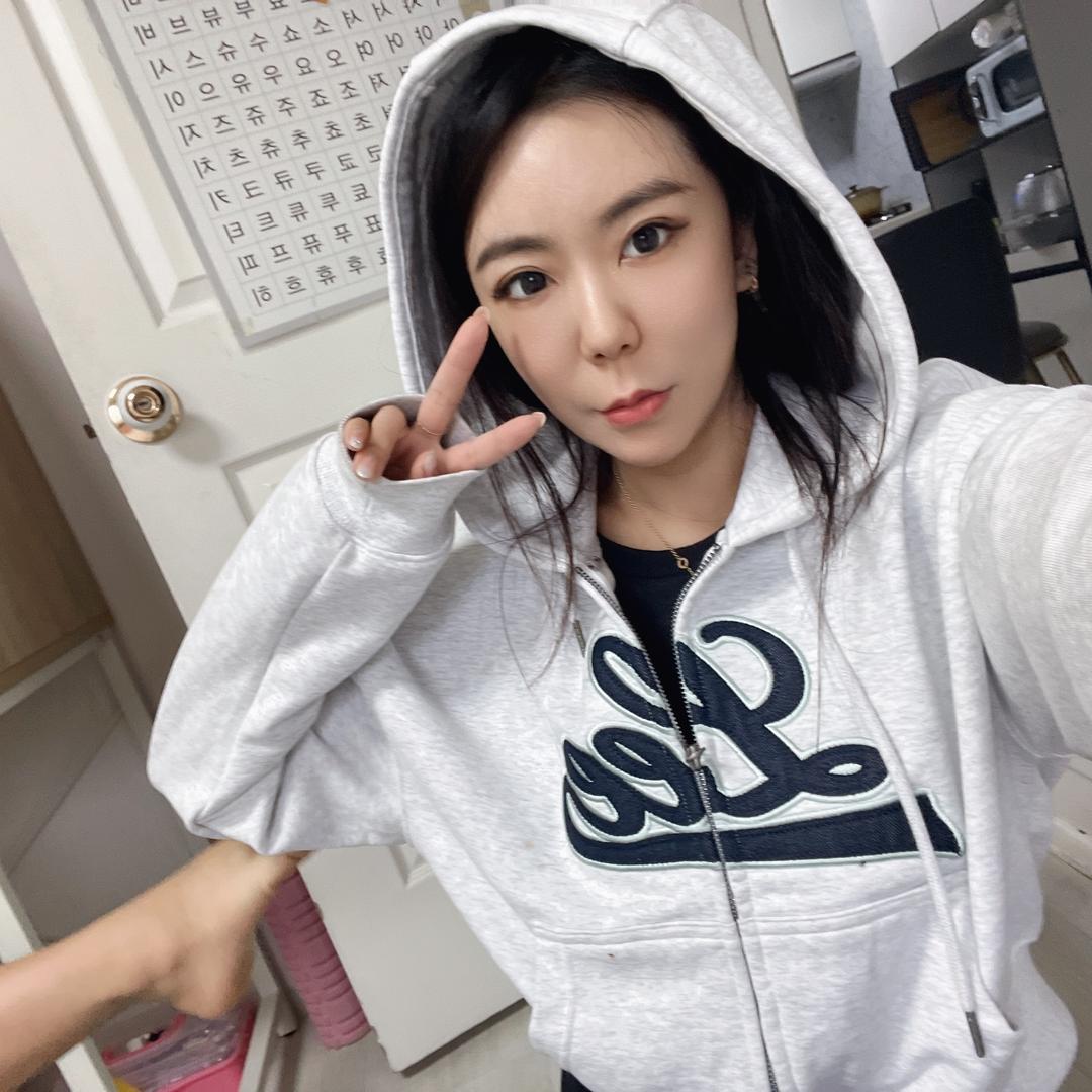 灿灿在韩国🍑🏠