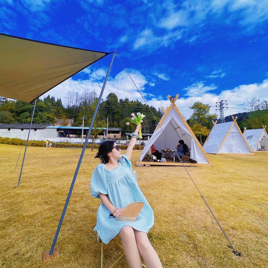 腾冲市柒月美甲店