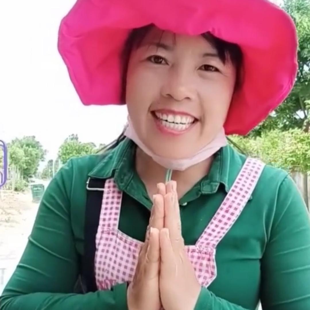 油条姐爱唱歌