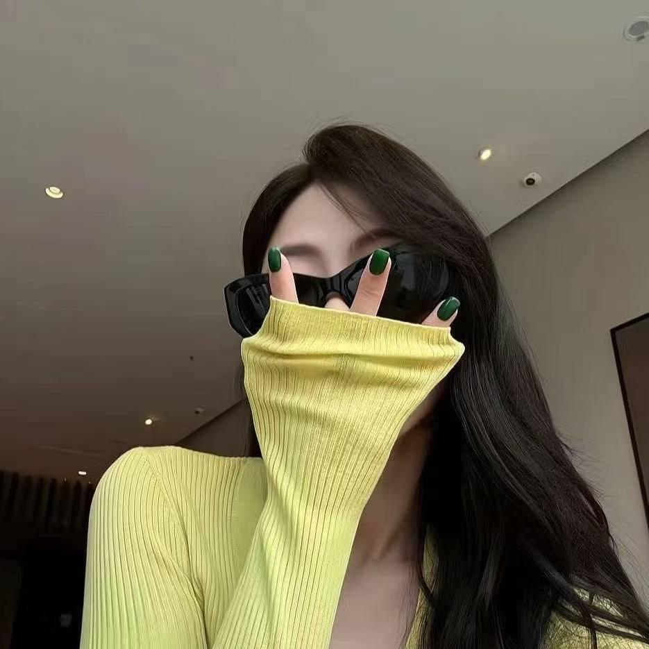 @  . 🍋