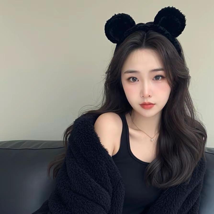 MX女装集合店主理人梦梦
