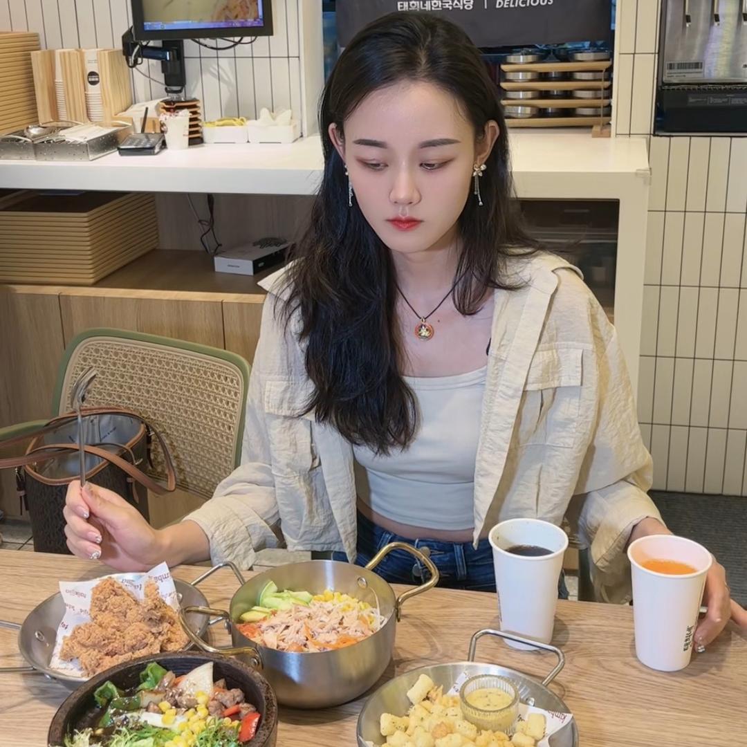 冯怼怼