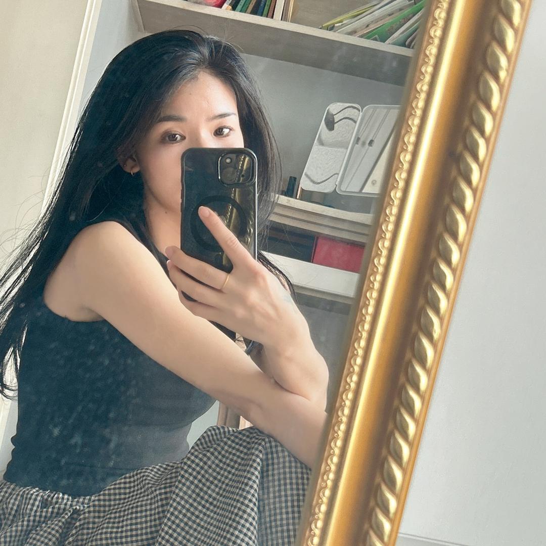 卖大闸蟹的 小阿姨