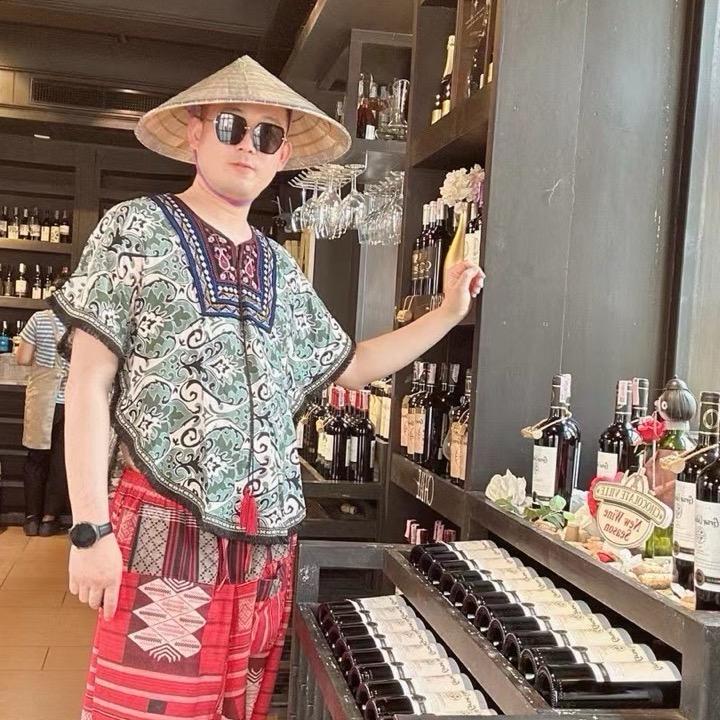 主持人～吴宗