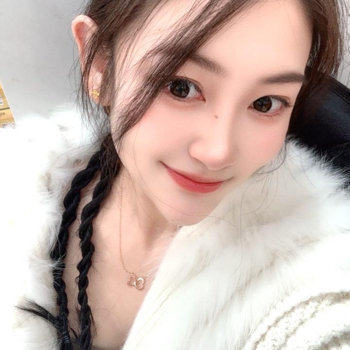 鲁山潮流地带时尚女装