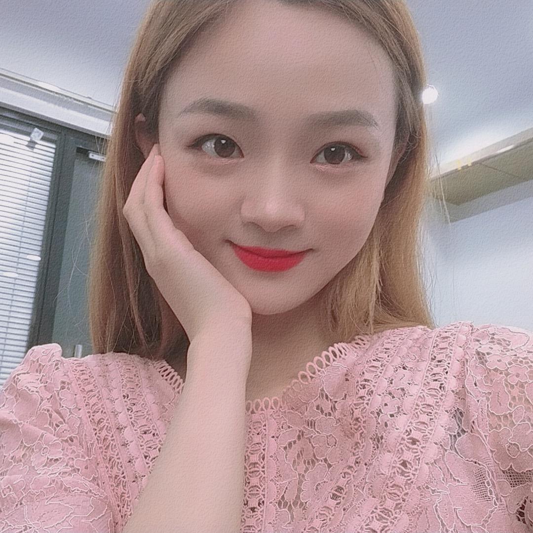 秀宝女装穿搭大号