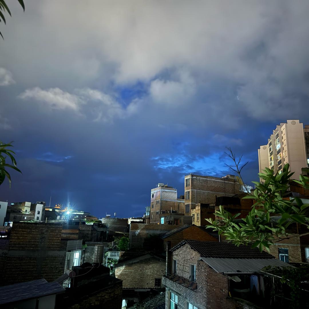 窝是💧小年🌆