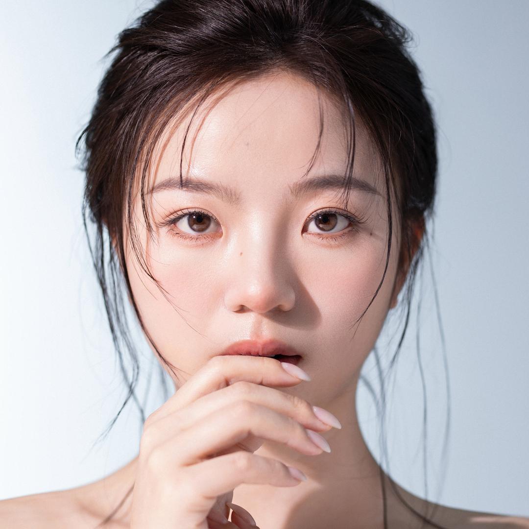 凤冈眉型设计师聂聂