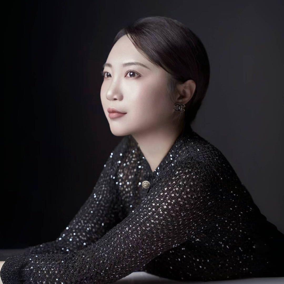 李佳轶律师
