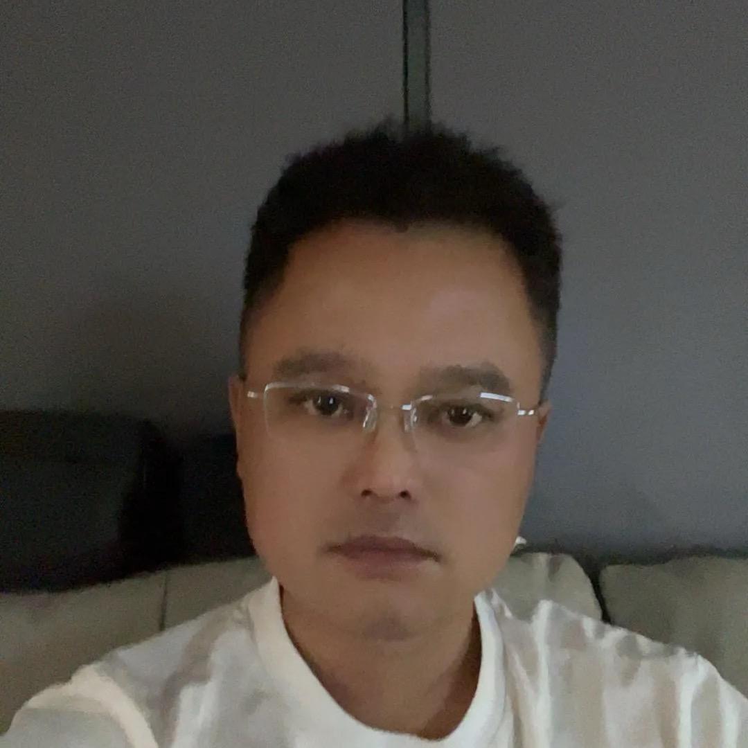 拉森草莓打弓人