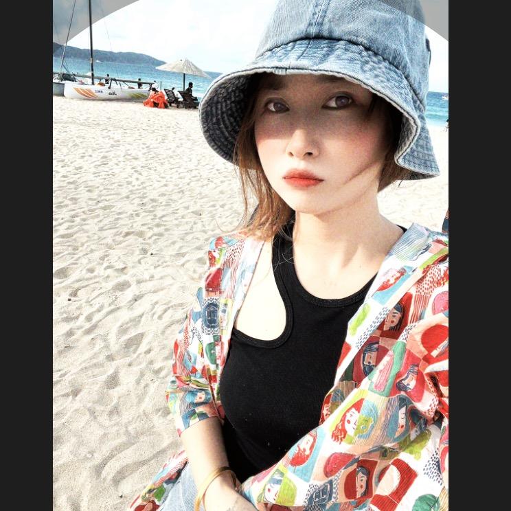 粒子的（服装橱窗）