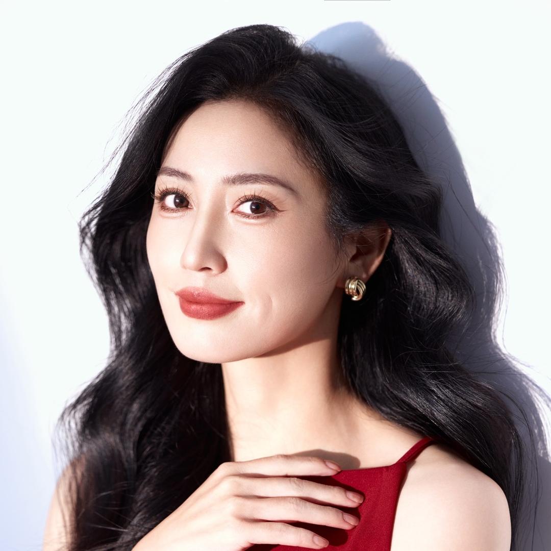 演员莉莉姐