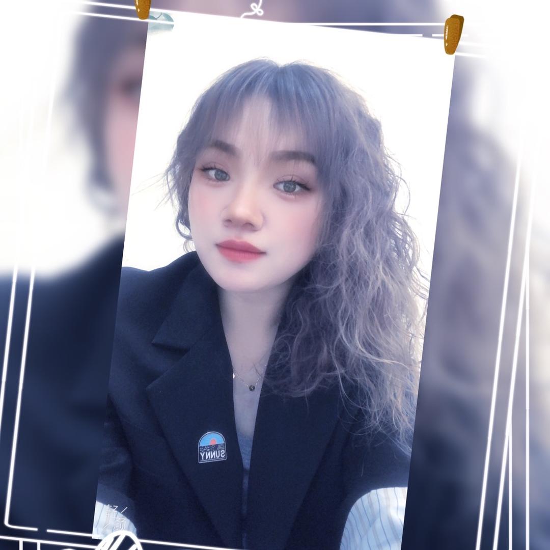 卡布奇诺的微笑😊